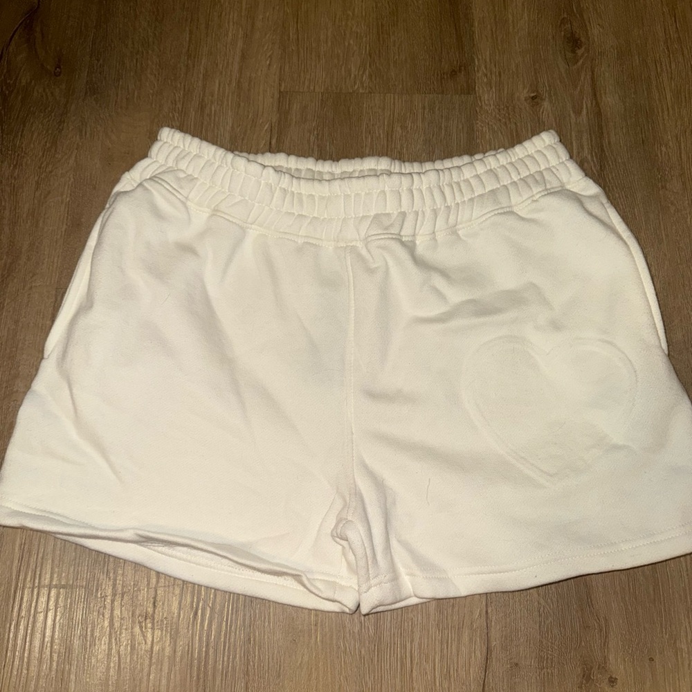 PrettyLittleThing White Athletic Shorts embroidered heart